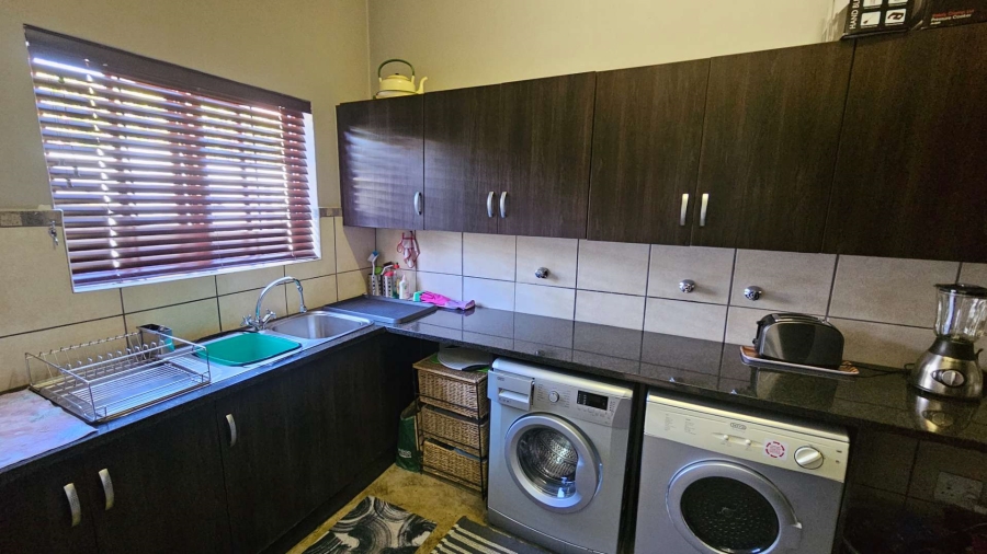 3 Bedroom Property for Sale in Meerhof North West